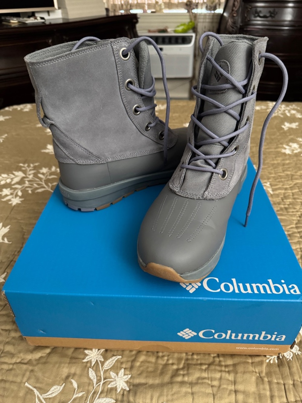 Columbia Women's Grey Lace-Up Waterproof Winter Boots